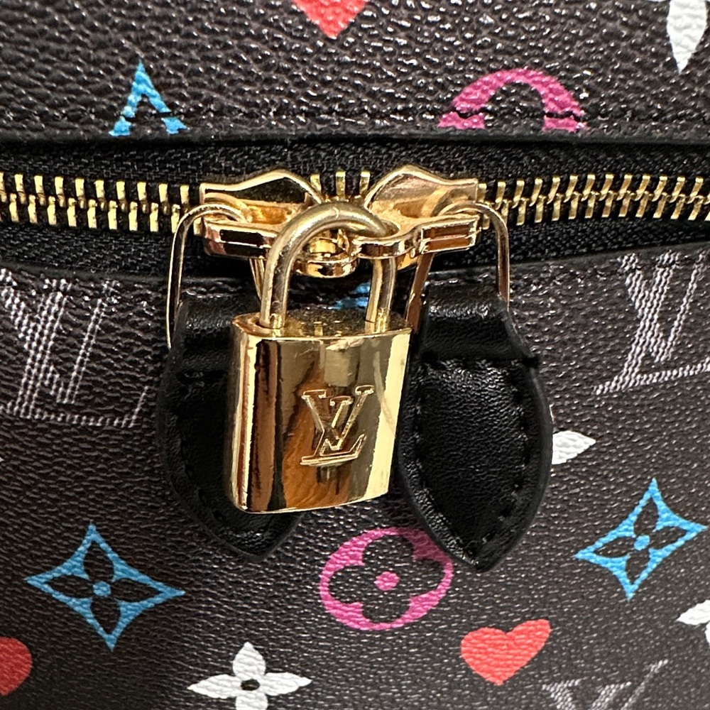 Black Multicolor Flowers Cosmetic Bag - Picture 5 of 16